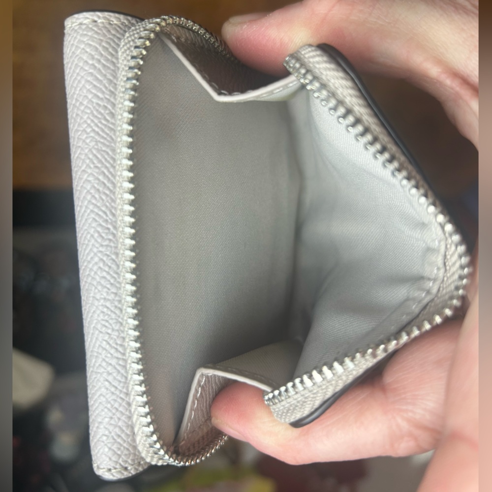 Coach Leather Wallet - Picture 8 of 16